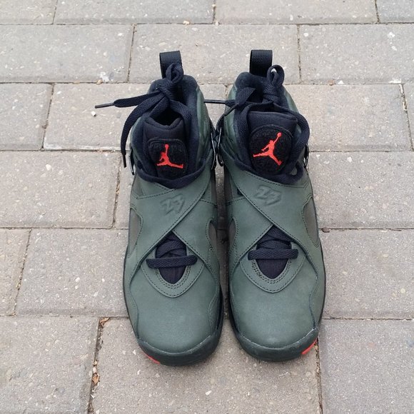 Nike Air Jordan 8 Take Flight Undefeated Sneakers - Picture 6 of 8